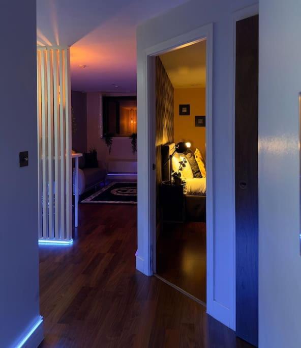Cosy City Centre Apartment With Parking Бирмингем Экстерьер фото